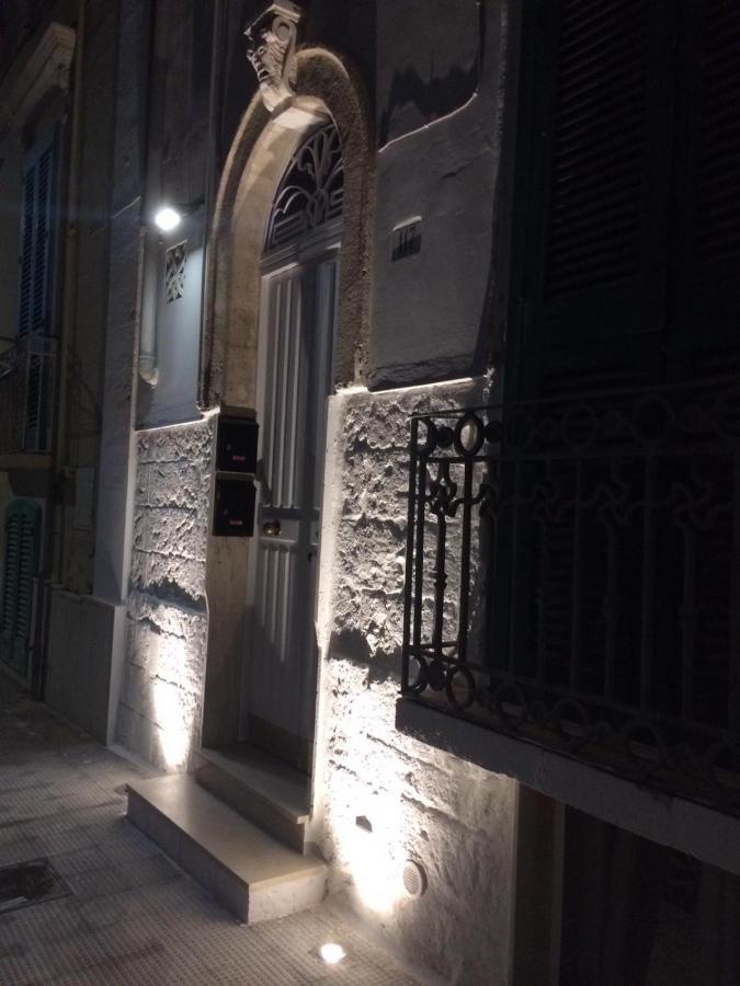 モノーポリCasa Antoniaアパートメント エクステリア 写真